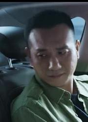 这小女孩要是去拍电影，那真是绝了