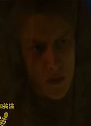深夜激情派对超多性感美女，双胞胎美女姐妹花开启夜晚杀戮模式