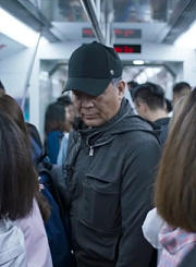 也平凡独家专访张国立-张国立挑战双面反派-剧策划
