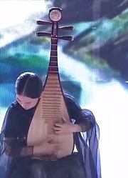 龚锣新艺术乐团一曲《侠心飞白》，琵琶声一想起，瞬间打动人心