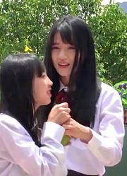 《娱乐新人王》第一集：少女偶像不畏指压板徒手捏爆猕猴桃
