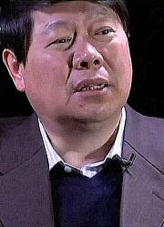 神秘古墓中的陪葬品品种奇特，竟有十一件铁鼎，功用却让人迷惑