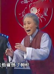 梨园春：《嵩山长霞》选段,阿婆见到任长霞，哭诉孙儿遭冤屈而死!