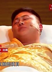 爆笑小品《喜剧之路》：常远乔装泰国技师，给人按脚可还行