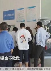 海南岛纪事：书记与村民商量种植计划，村民考虑良久
