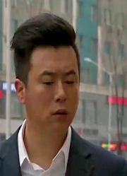 妻子患病瞒着丈夫，却和前男友一块去看病，结果被丈夫误会