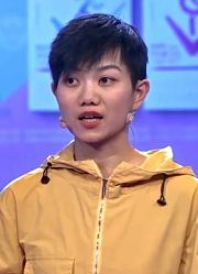 28岁女孩不会做饭，却为了男友努力学做菜，男友：做得不好吃！