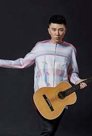 杨鸣轩