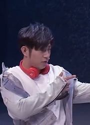 相声《时代代沟》，高晓攀爆笑演绎时代代沟，差异引全场观众共鸣