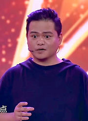 “心灵魔术师”登台，现场挑战大型读心魔术，这简直就是“魔法”