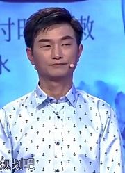 51岁大叔待在家，竟还靠丈母娘养，导师怒斥：一个“寄生虫”