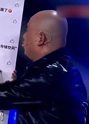小品《男人的谎言》；男人认错态度就像“海底捞”引起女性共鸣