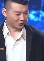 小品《无具挑战》：无实物表演太搞笑，没道具用马桶塞当武器