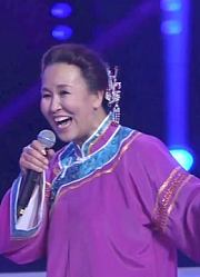 梨园春：范军一上台就把李玉梅撞的坐地上，这是撞墙上了吧？