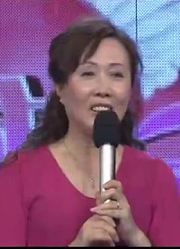 大城小爱之美艳阿姨秀舞技，震惊全场男士
