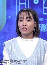 25岁吐槽男友太无趣，情人节送自己芍药花，男友：比玫瑰花好！