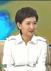 阿木自曝困难时期曾想睡垃圾桶，还险些饿晕在路上，王芳心疼极了