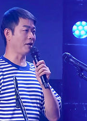 退役战士表演口技，完美还原战场画面，这就是中国军人！