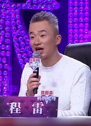 妈妈咪呀：年轻妈妈登台打拳击，帅气招式引起尖叫不断