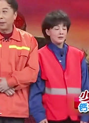 冯巩又跟牛莉搭档啦，小品《还钱》，笑翻全场！