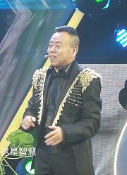 潘长江之爆笑小品，西湖遇美女被欺负，亮出家传武功结果太搞笑了