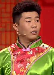 德云社相声《选择题》，孟鹤堂爆笑上演跳机械舞，观众哄堂大笑