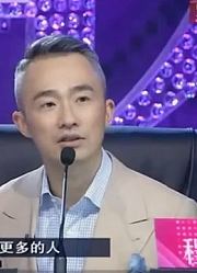气质女孩被生父抛弃嫁小6岁老公，帅气奶爸登场后，全场羡慕