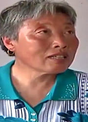 隔壁传来求救声，大娘跑了过去，眼前一幕让她意外