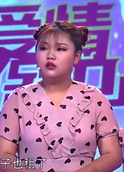 23岁女友和男友参加聚会，竟把男友的朋友喝趴了，遭男友疯狂吐槽
