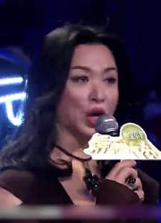 女孩潘霜霜释放野性之美，表演舞蹈《人猿泰山》，引起阵阵尖叫
