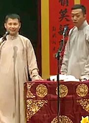 《羊上树》相声，李菁被何云伟骗去演儿子，观众们看后乐了