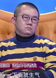 男友父母想见女孩，女孩不愿意去见，两人争执之中男友竟动粗了！