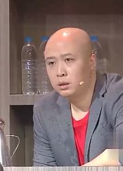 小品：《异乡客》大脑袋溜光锃亮，就是不用正地方，爆笑！