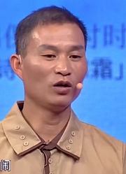 47岁大哥和女友交流少，竟称是害怕她，女友：我有那么可怕吗