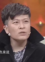 于毅是个戏痴，深陷角色无法自拔，在剧组行为怪异！