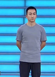 求职舞台上，美女研究生反而输给初中小伙，涂磊这一行为获点赞