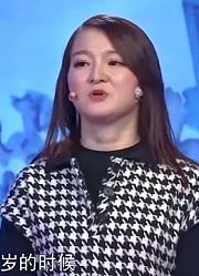 51岁大叔保养年轻，还娶了小14岁的妻子，令主持人很惊讶！