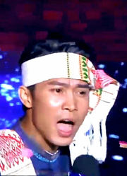 中国情歌汇：孙彪雨中深情献歌，这首《滴滴哒》太美了！