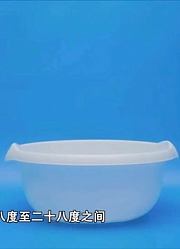 保暖内衣清洗大有讲究，水温在四十度以内，洗前最好浸泡五分钟