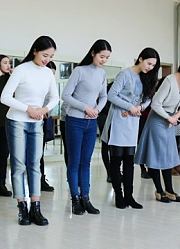百里挑一精彩片段