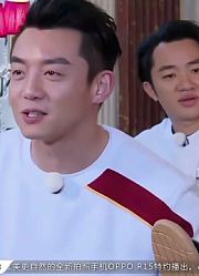 明星综艺娱乐：花式动作拍腿，郑恺这跟打地鼠游戏一样啊