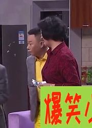 爆笑喜剧：钱顺风教老爹潘长江夸人，潘叔疯狂讨好黄晓娟