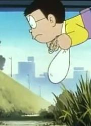 应该早点刷《哆啦A梦》高空弹射器，拍的太牛了