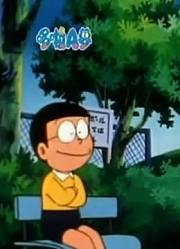 我家小孩最近迷上了《哆啦A梦》位置固定喷雾，到底有什么好玩的