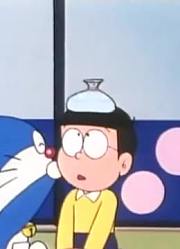 家里的小孩最近迷上了《哆啦A梦》我是超人，还拉着爸妈一起看
