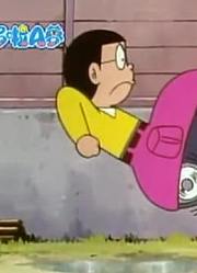 我和妈妈说，我的同学们都爱看《哆啦A梦》探险裤子上