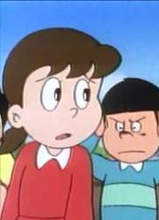 我们家小孩最近迷上了《哆啦A梦废弃》延时糖果，还拉着爸妈一起看