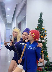 原来是警官们误会了！#kpop
