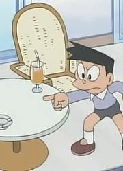 小皇帝一回家就老看《新哆啦A梦(国语版)》，游戏都不玩了