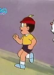 孩子一回家就老看《哆啦A梦》轻松登山帽上，游戏都不玩了